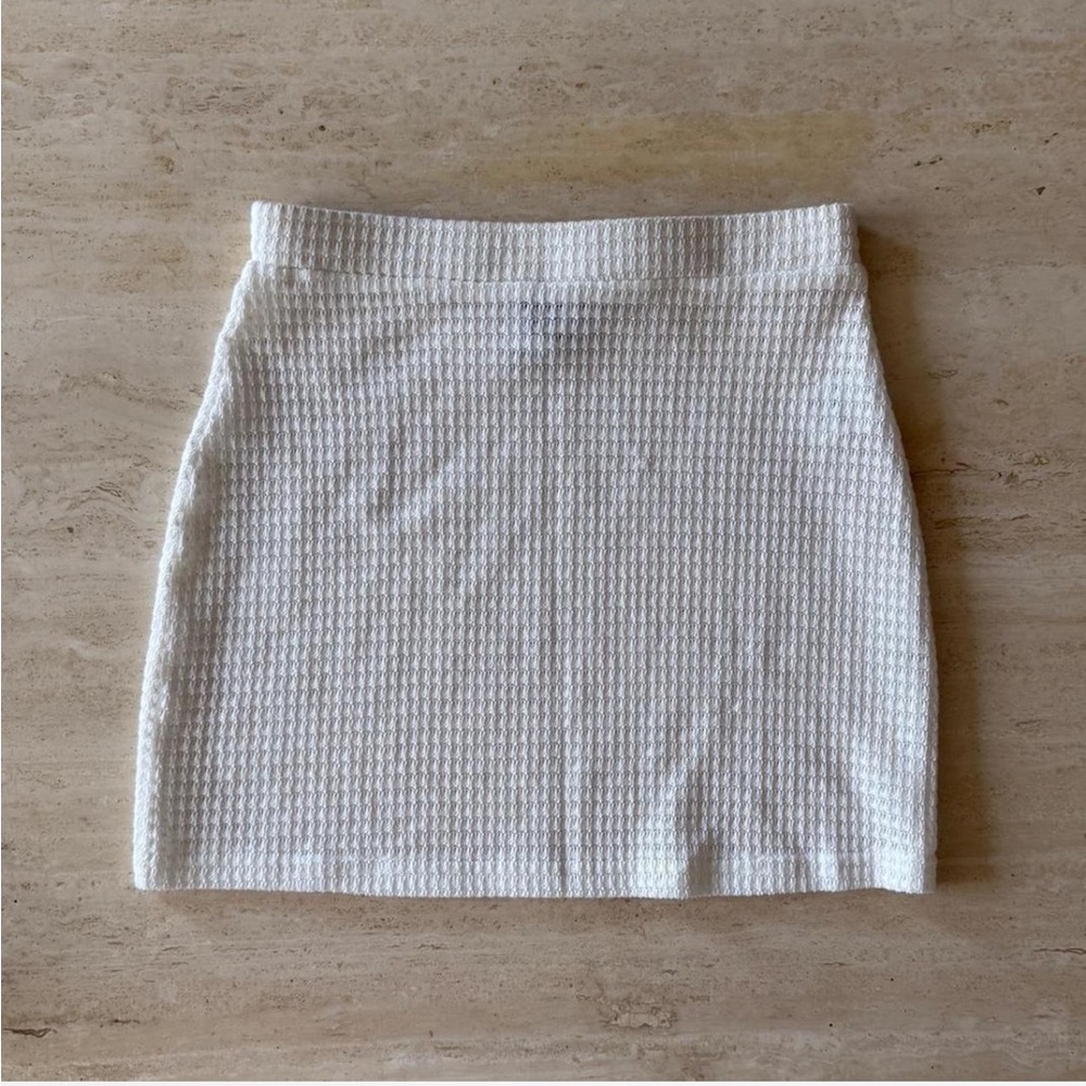 Beachy knit mini skirt white